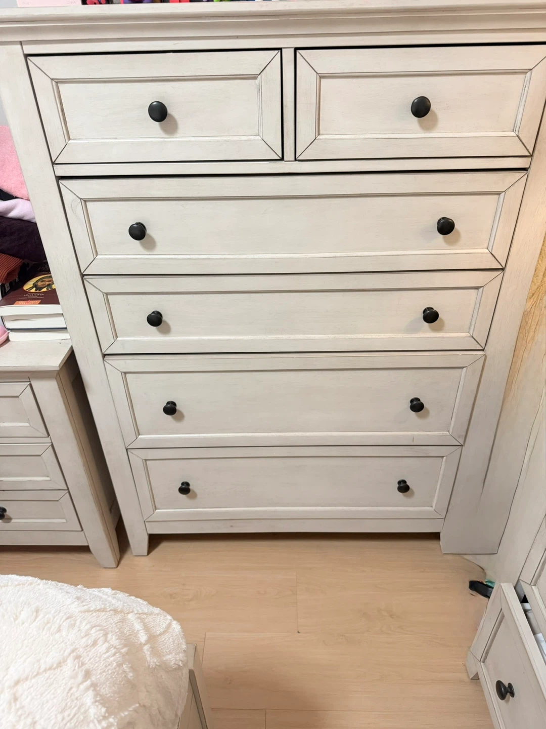 KING BED EUC Cream coloured dresser and bed frame with storage - photo 4