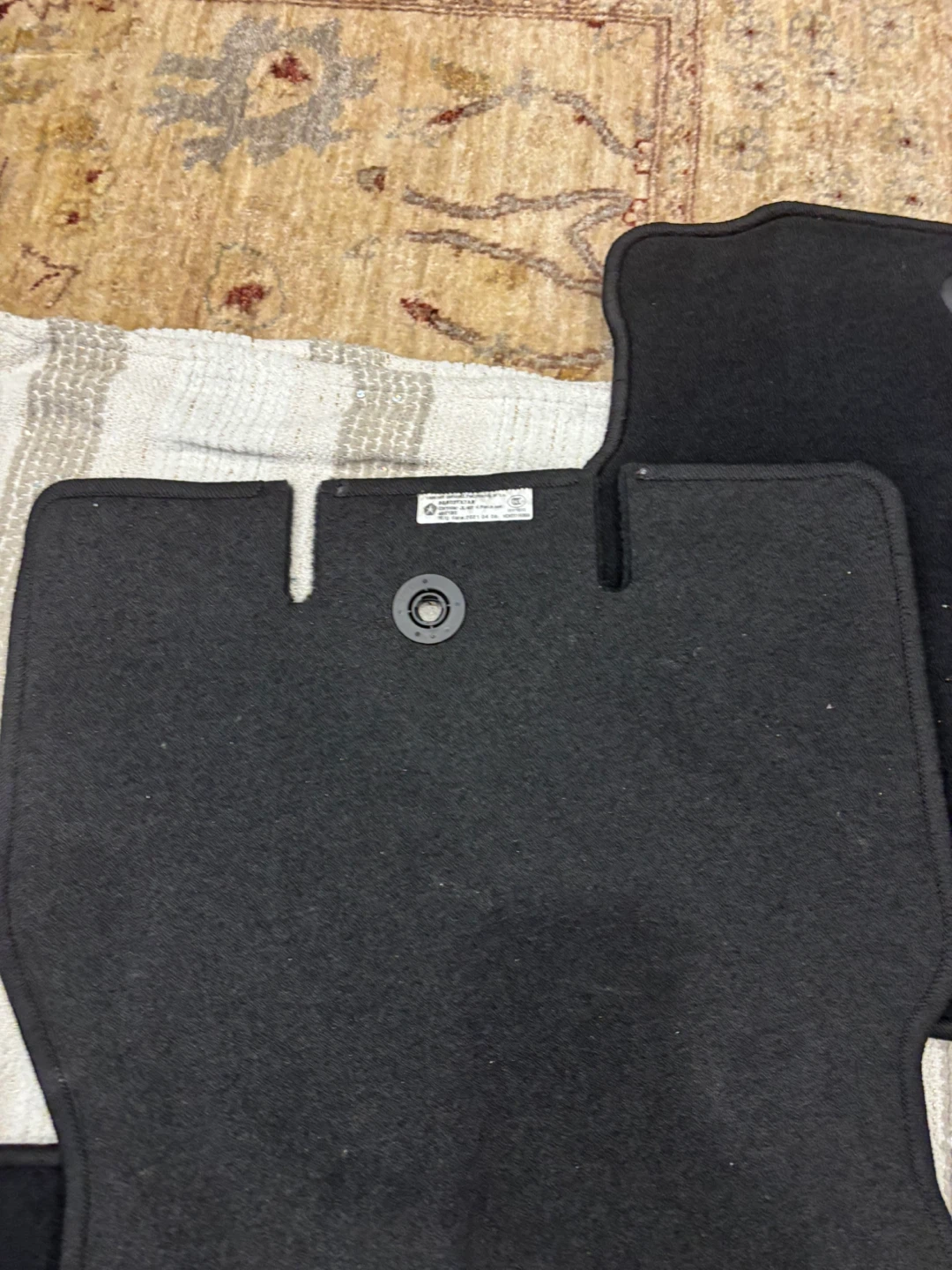 Jeep Wrangler Floor Mats Set - 2021 - photo 3