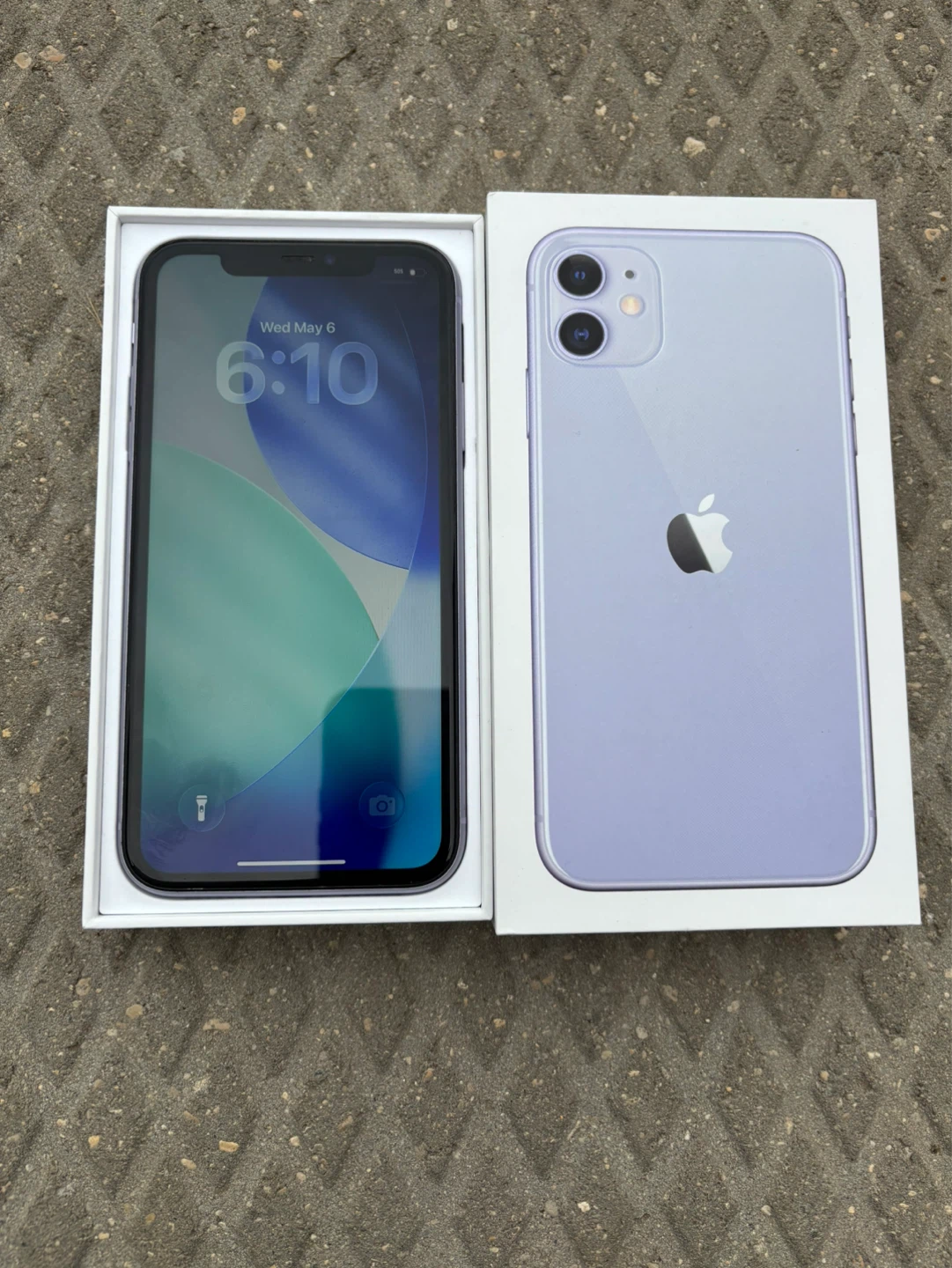 Apple iPhone 11 - 128GB Unlocked Purple - photo 4