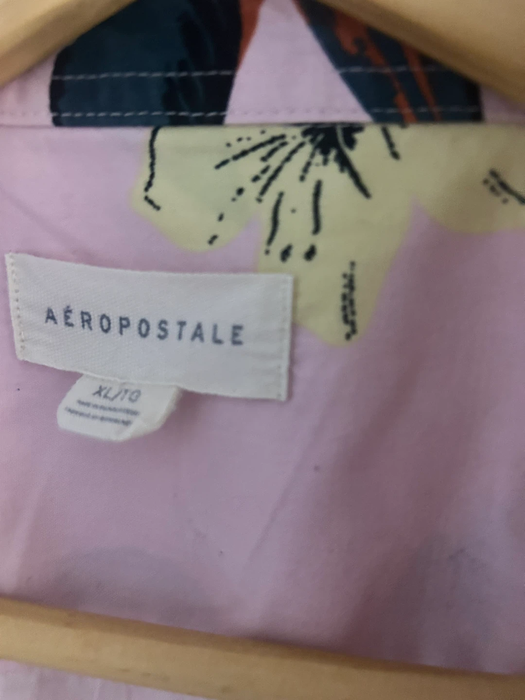 Aeropostale Pink Floral Short Sleeve Button-Up Shirt XL - photo 5
