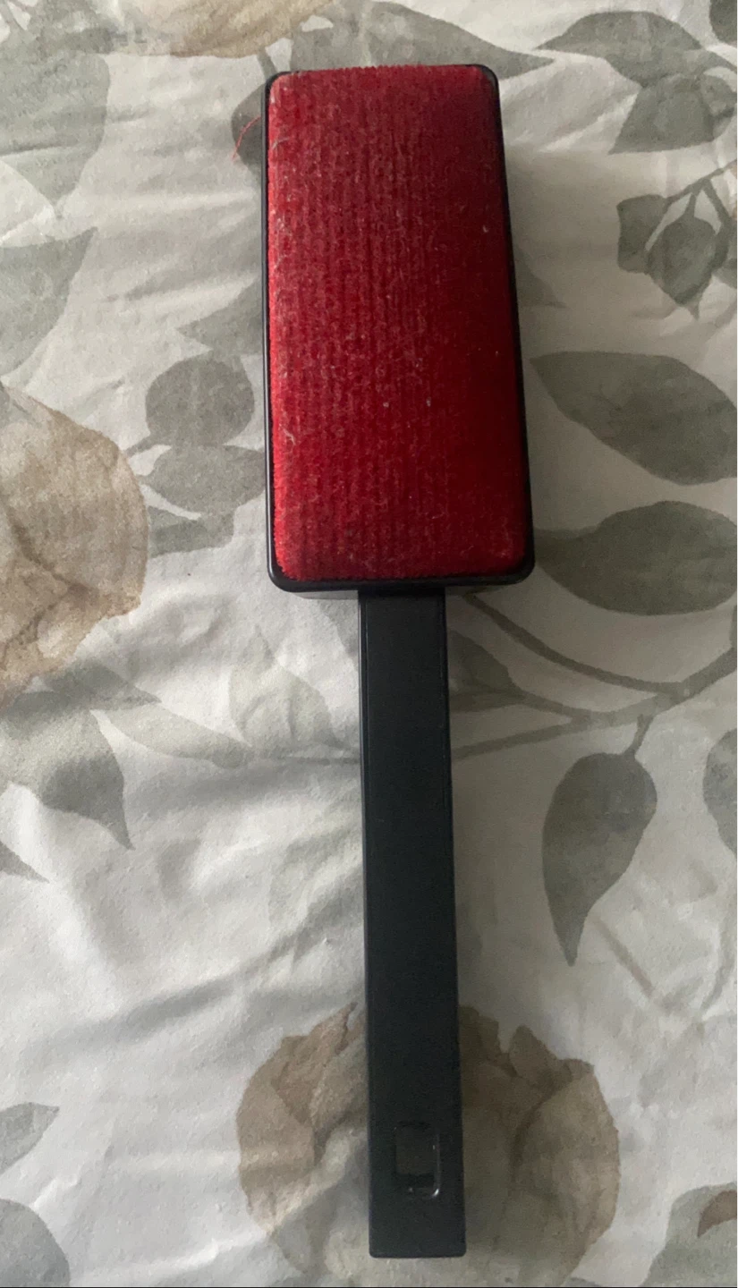 Lint Remover Brush