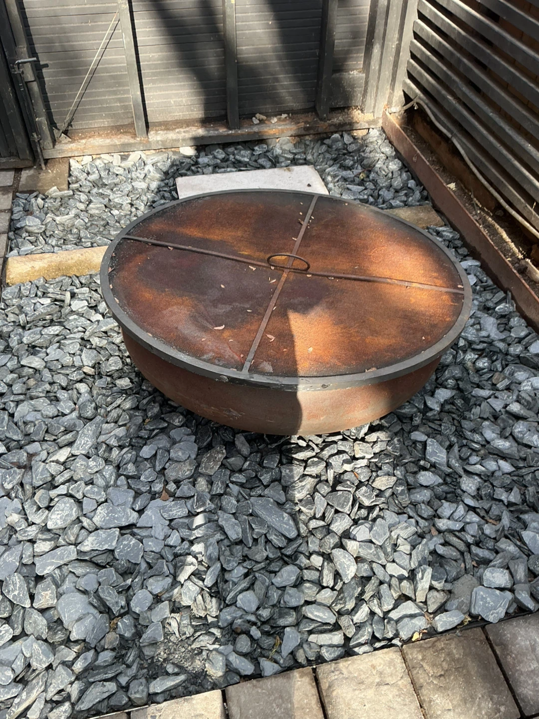 Round Metal Fire Pit with Lid - photo 3