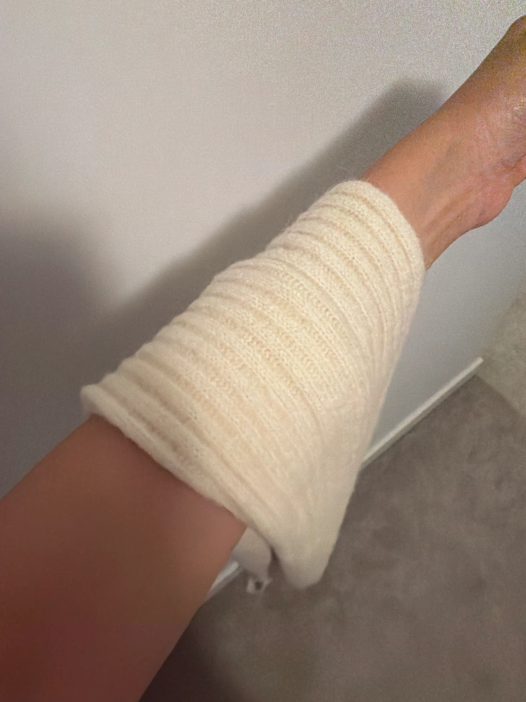 Uniqlo Cream Ribbed Knit scarf - photo 2