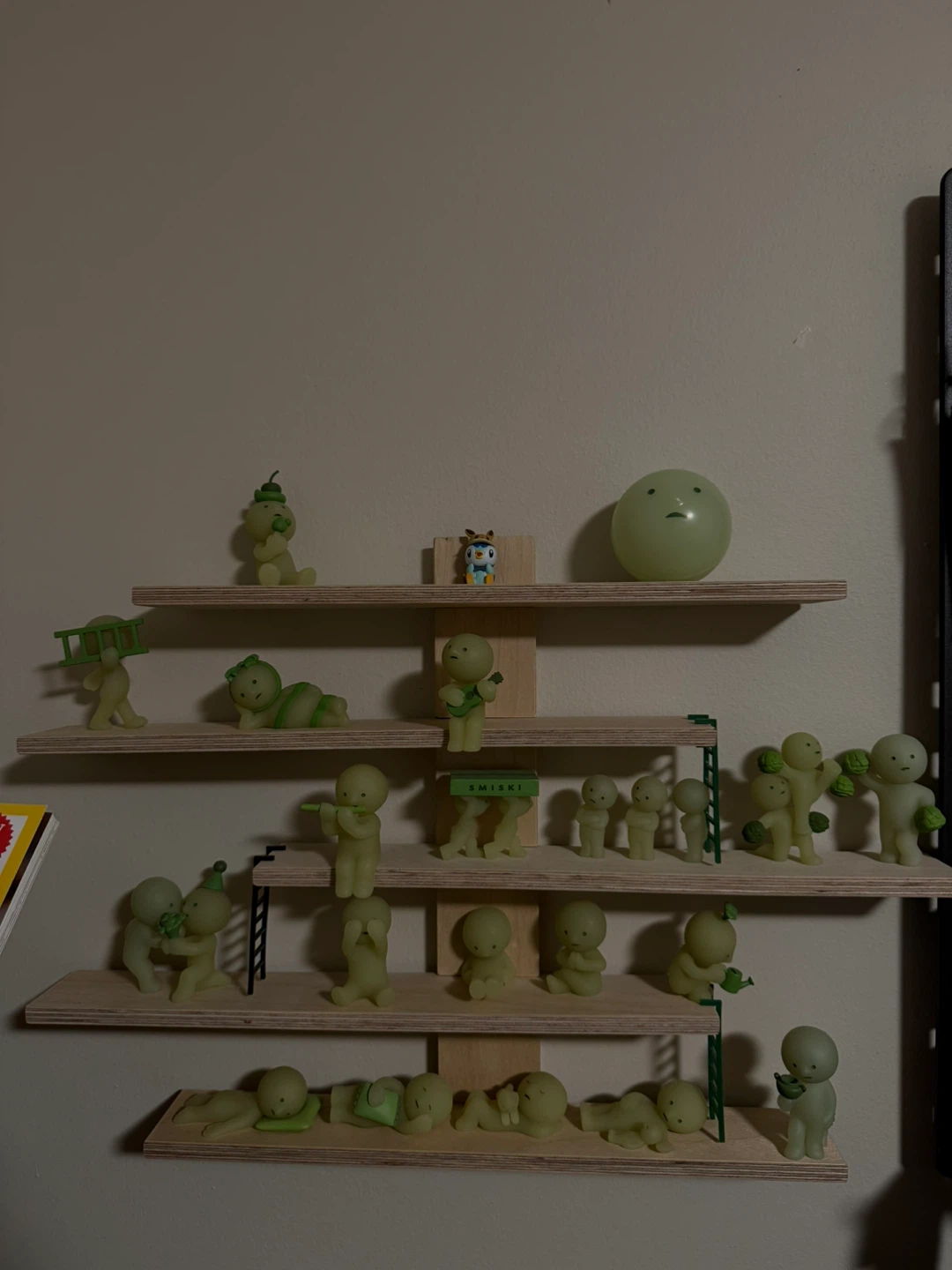 SMISKI Figurines Collection - photo 2