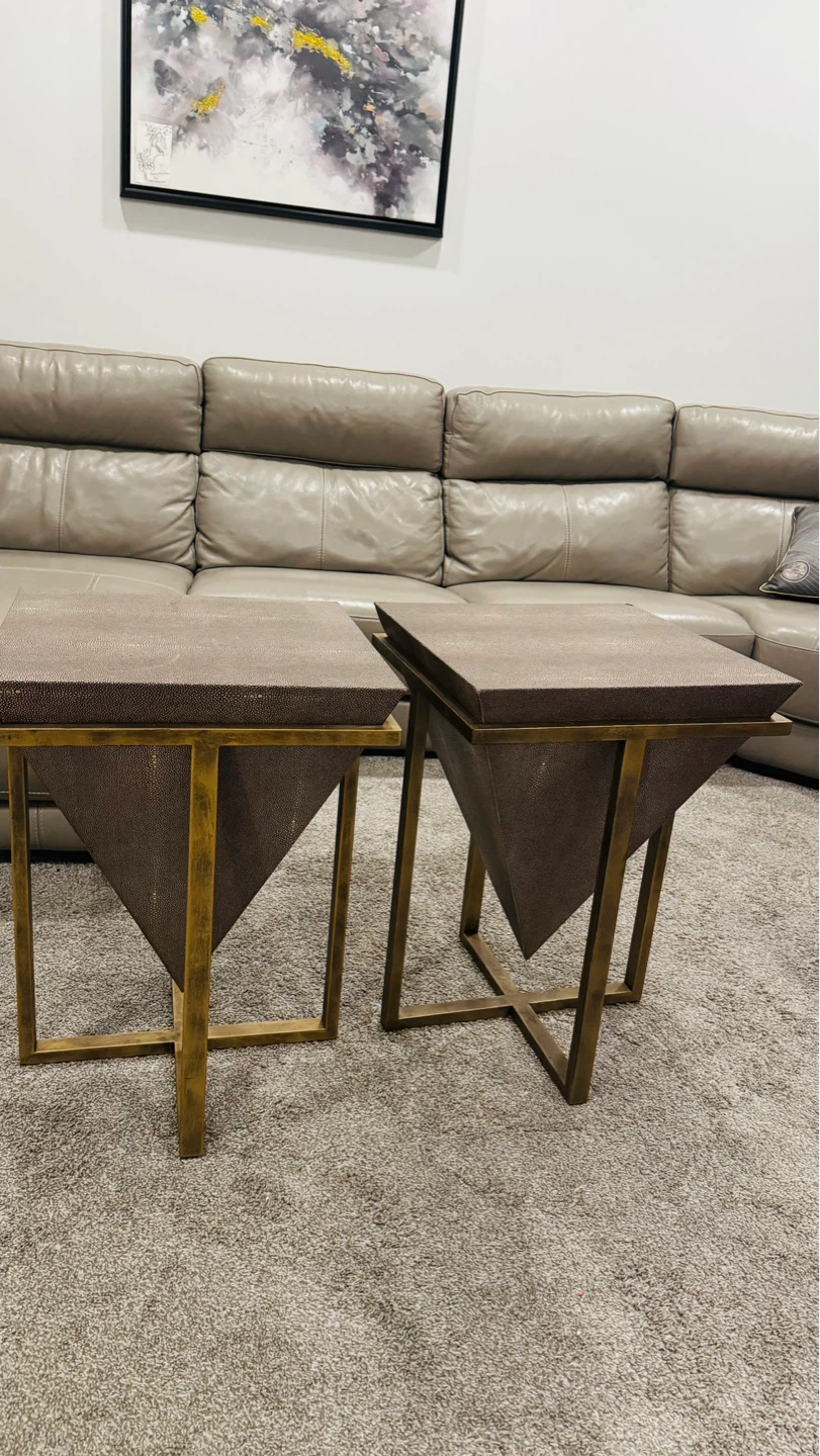 Pair of Side Tables - photo 2