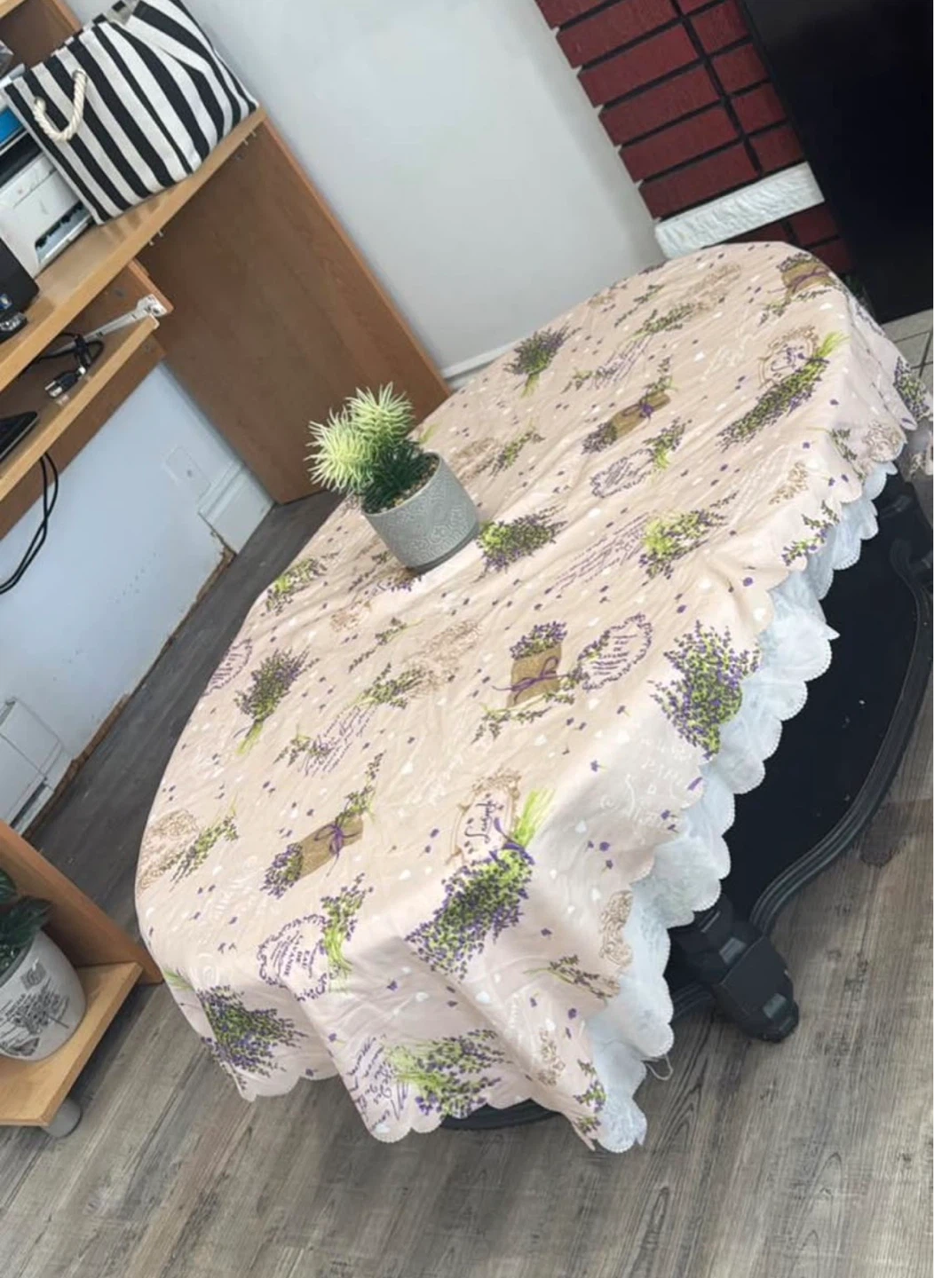 Round Lavender Print Tablecloth with Lace Trim