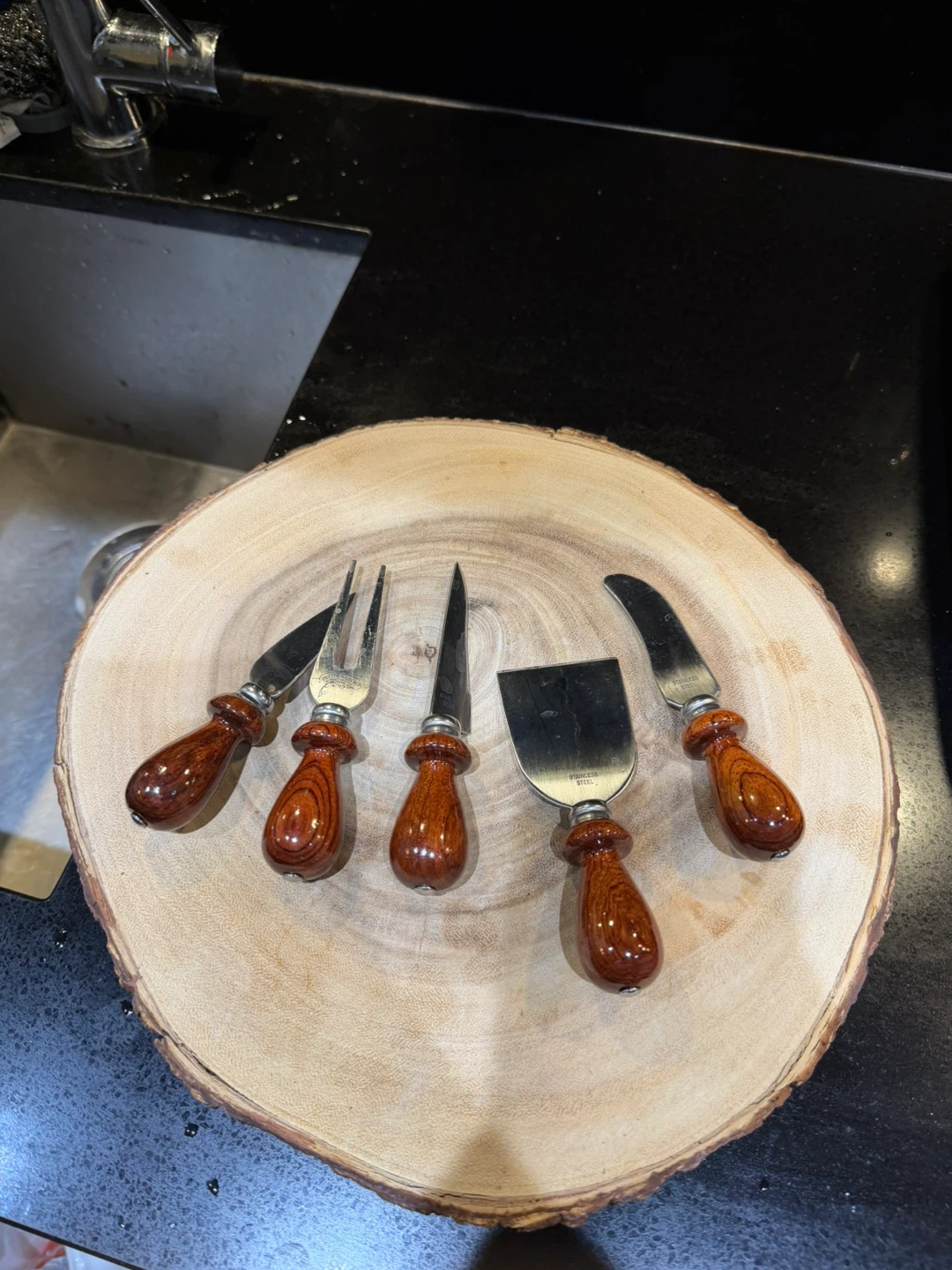 Set of 5 Cheese Knives with cheese board