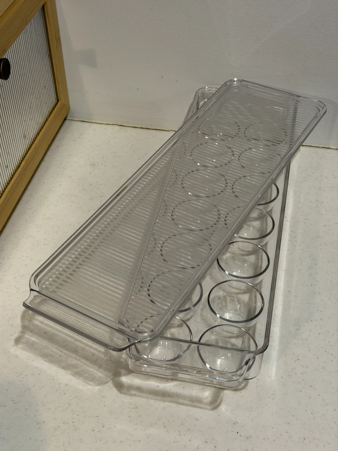 Clear Plastic Egg Holder with Lid - Holds 18 Eggs