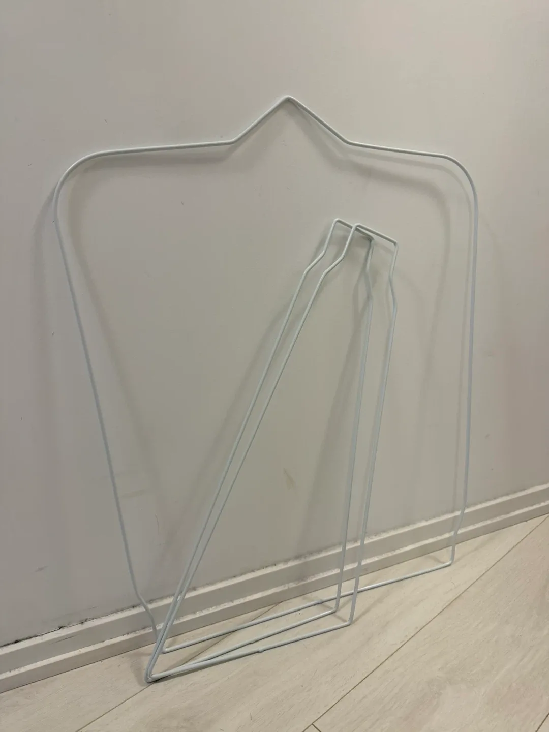 Sweater stretcher