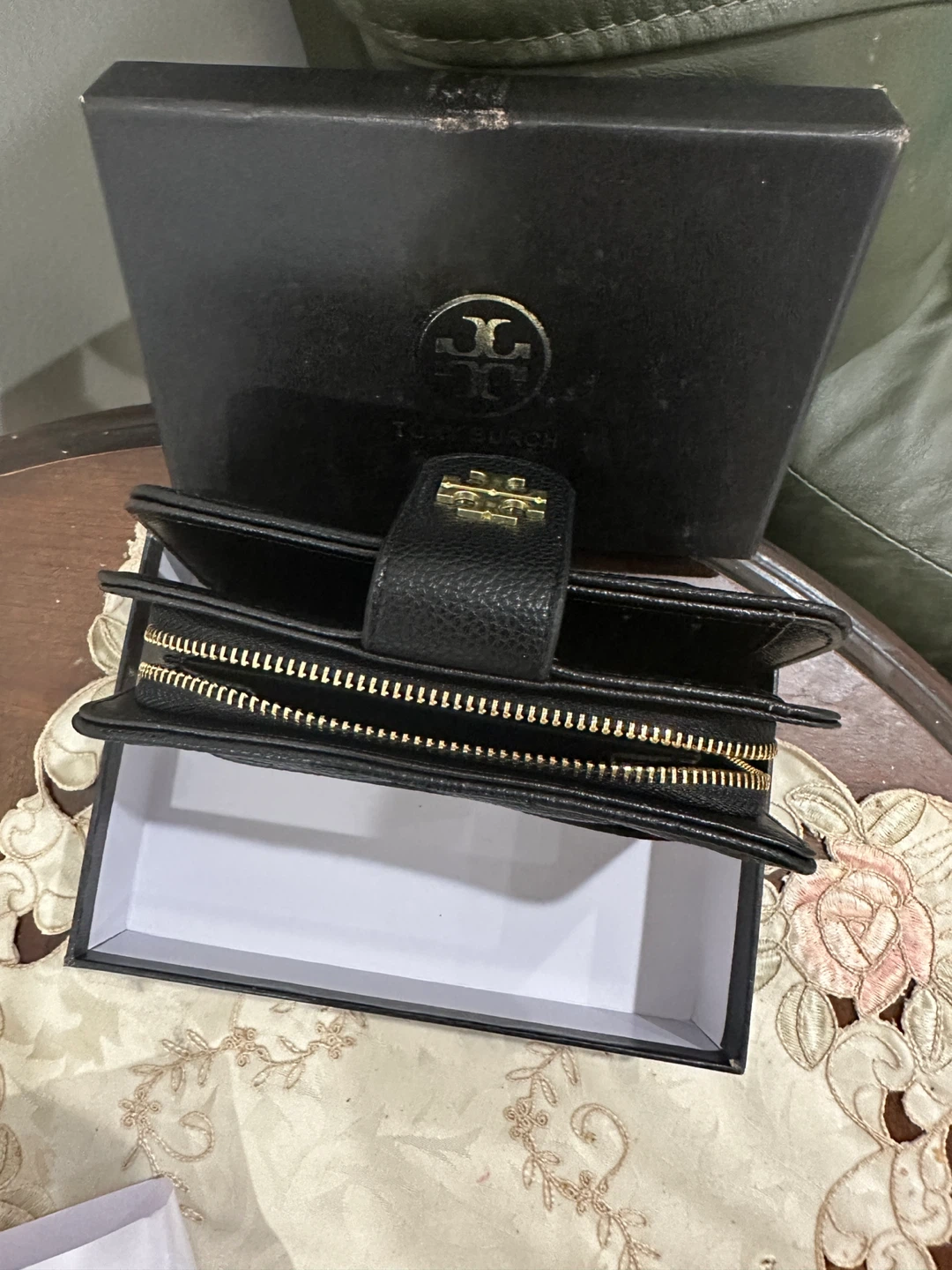 Tory Burch Black Leather Wallet with Box - photo 3