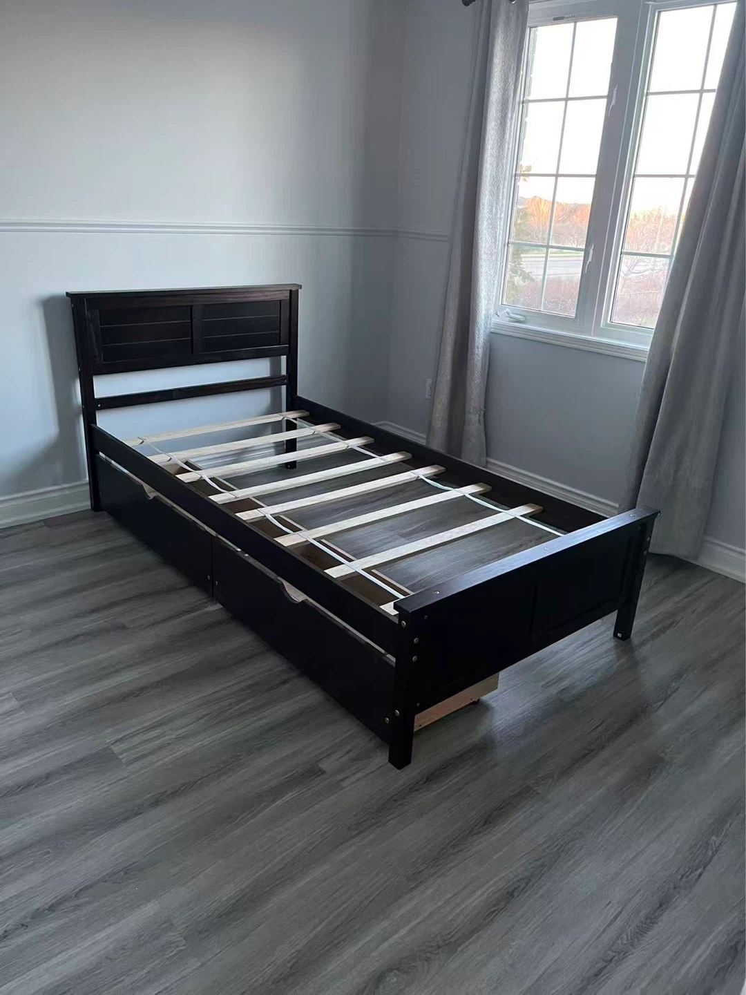 upper-floor room available for rent starting June 1, 2026