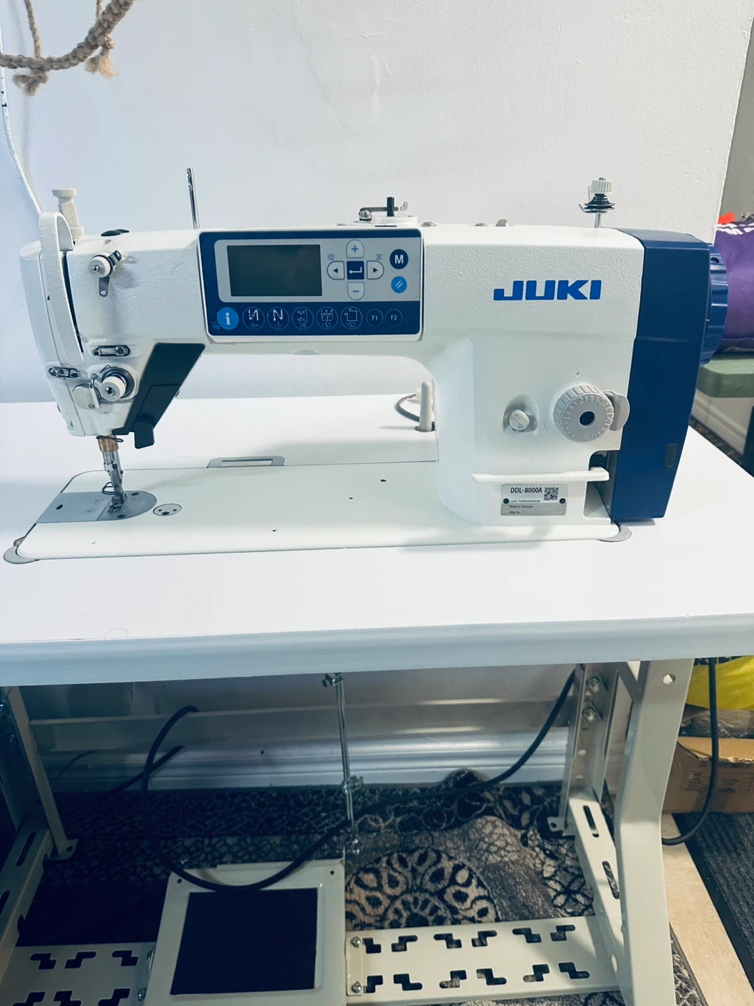 Juki DDL-8000A Industrial Sewing Machine - photo 3