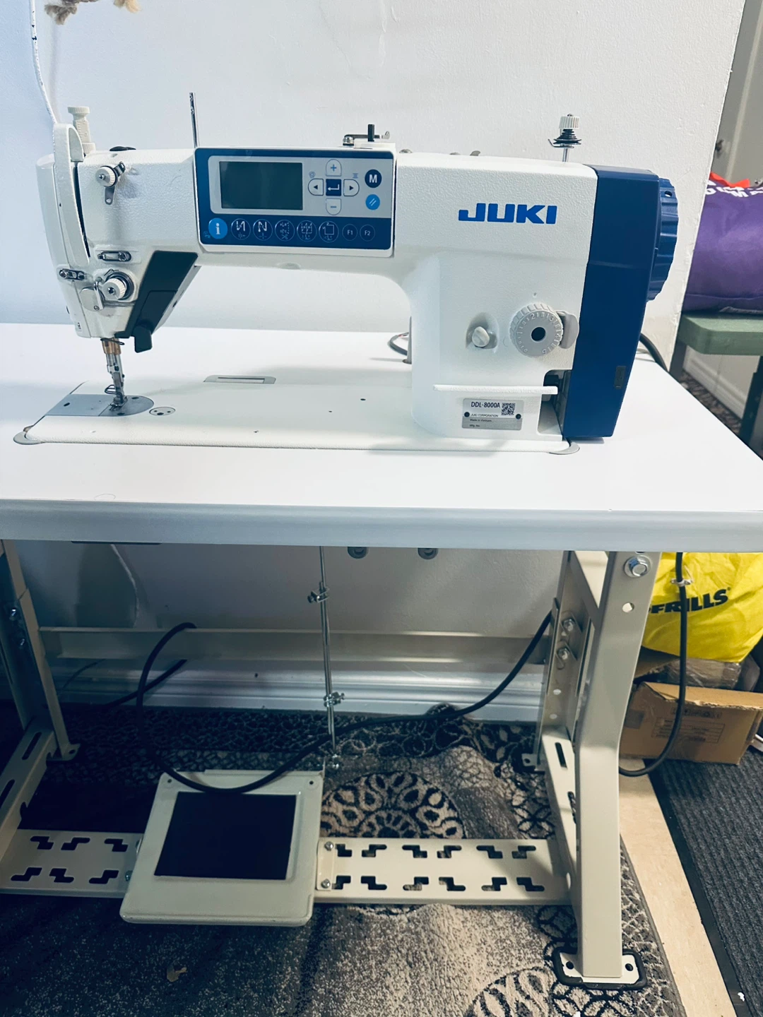 Juki DDL-8000A Industrial Sewing Machine - photo 5
