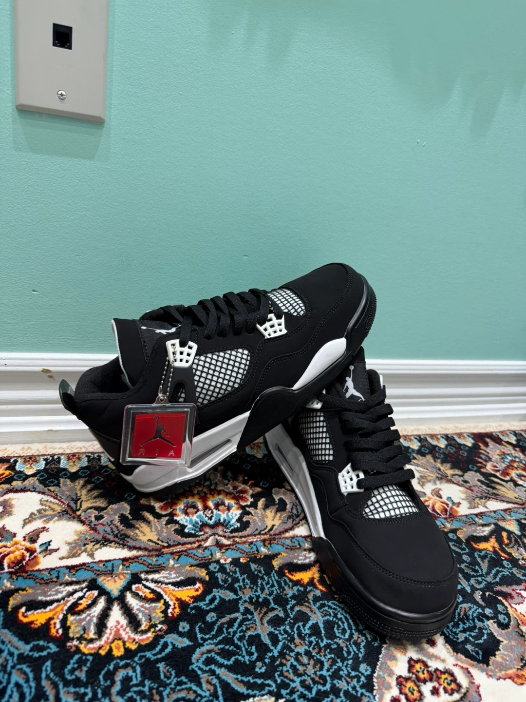 Air Jordan 4 Retro Black/White - photo 2