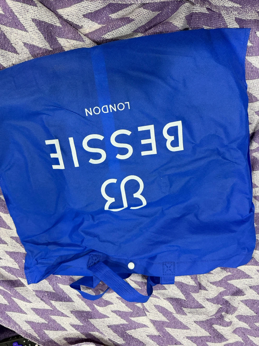 Bessie London Tote Bag - photo 3