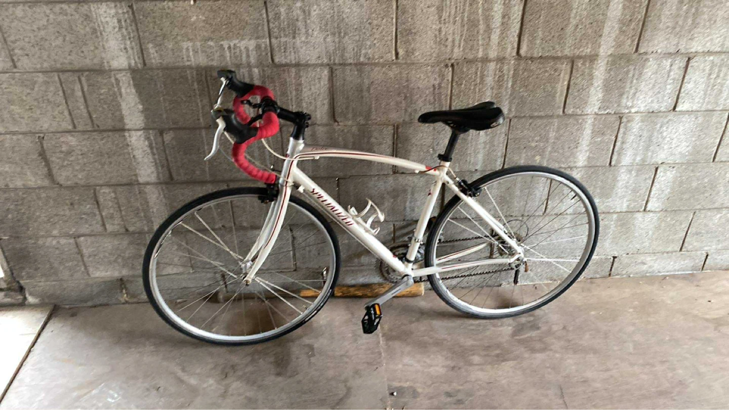 Specialized White Road Bike