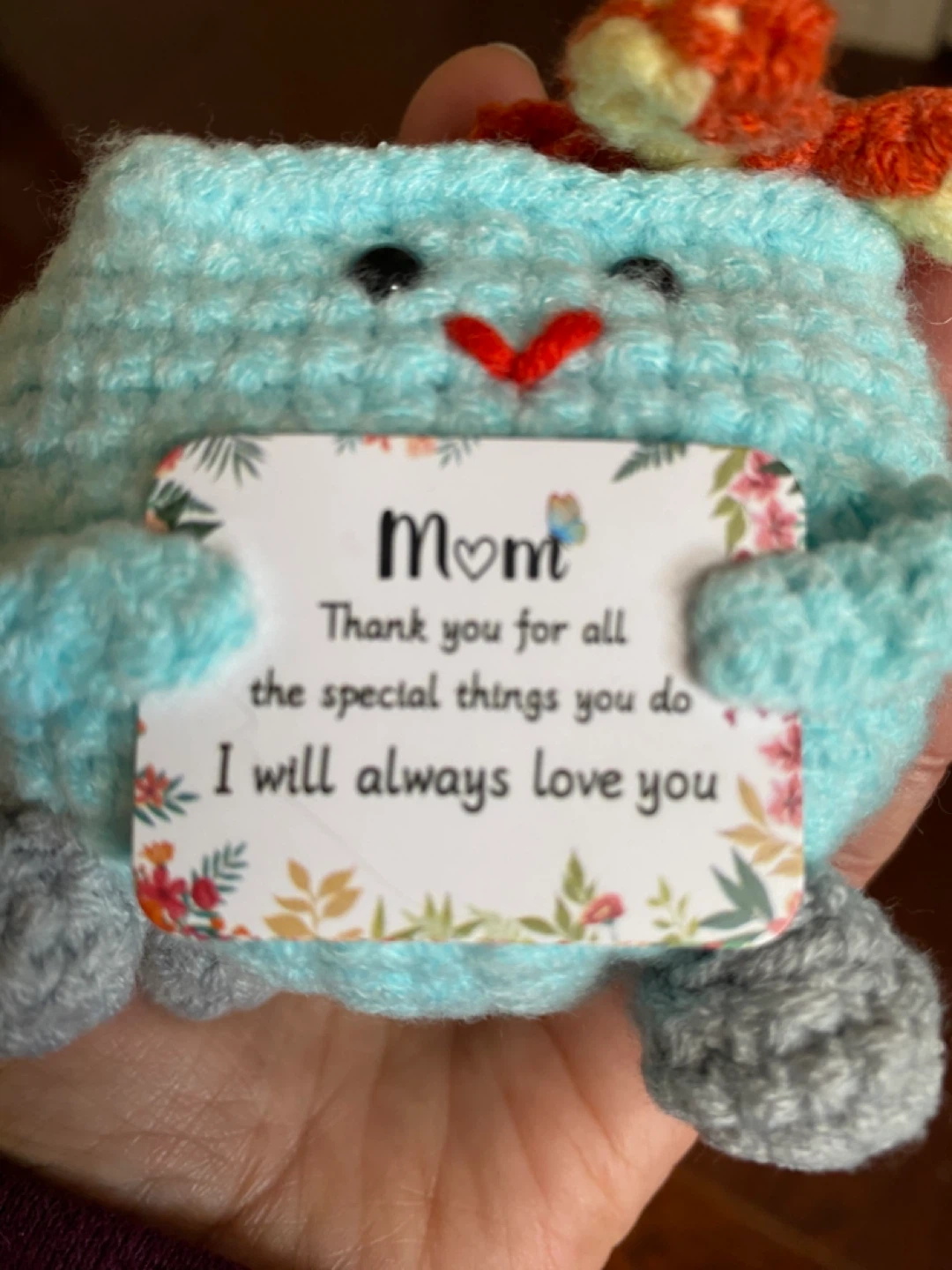 Handmade Crochet "Mom" Gift Item - photo 2