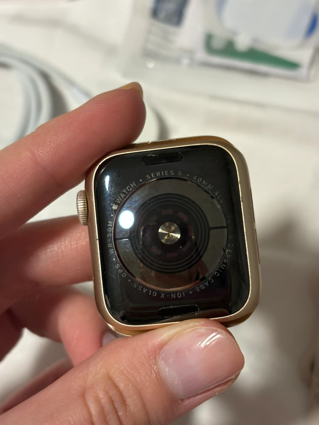 Apple Watch Series 5 40mm GPS Aluminium Case Gold - photo 4