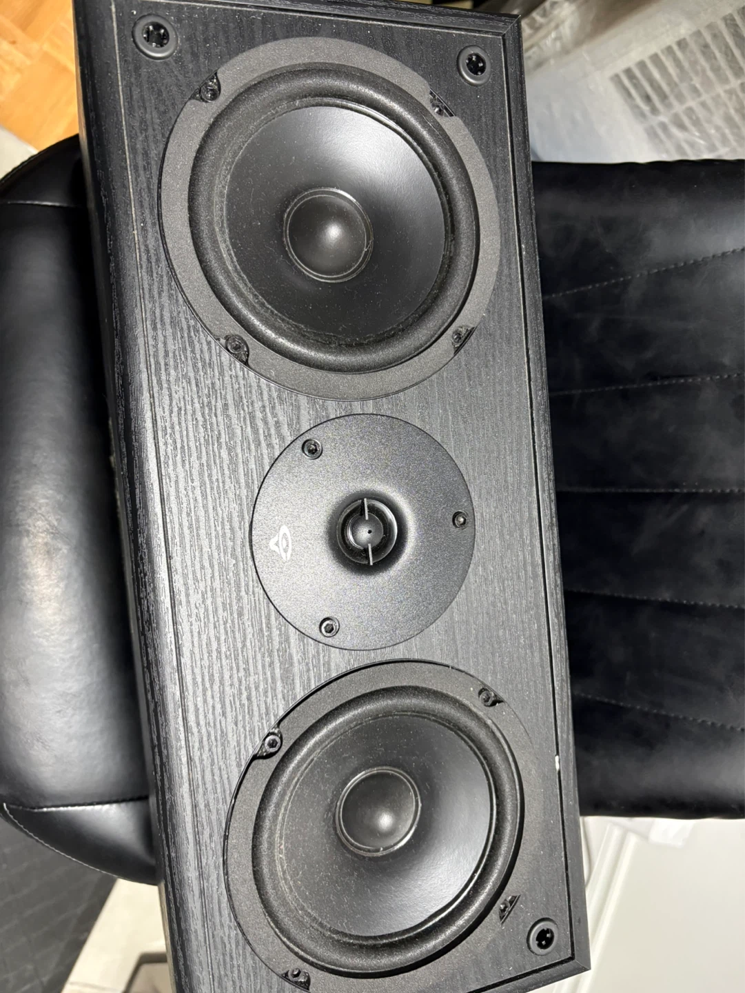 Cerwin-Vega Centre Speaker - photo 2
