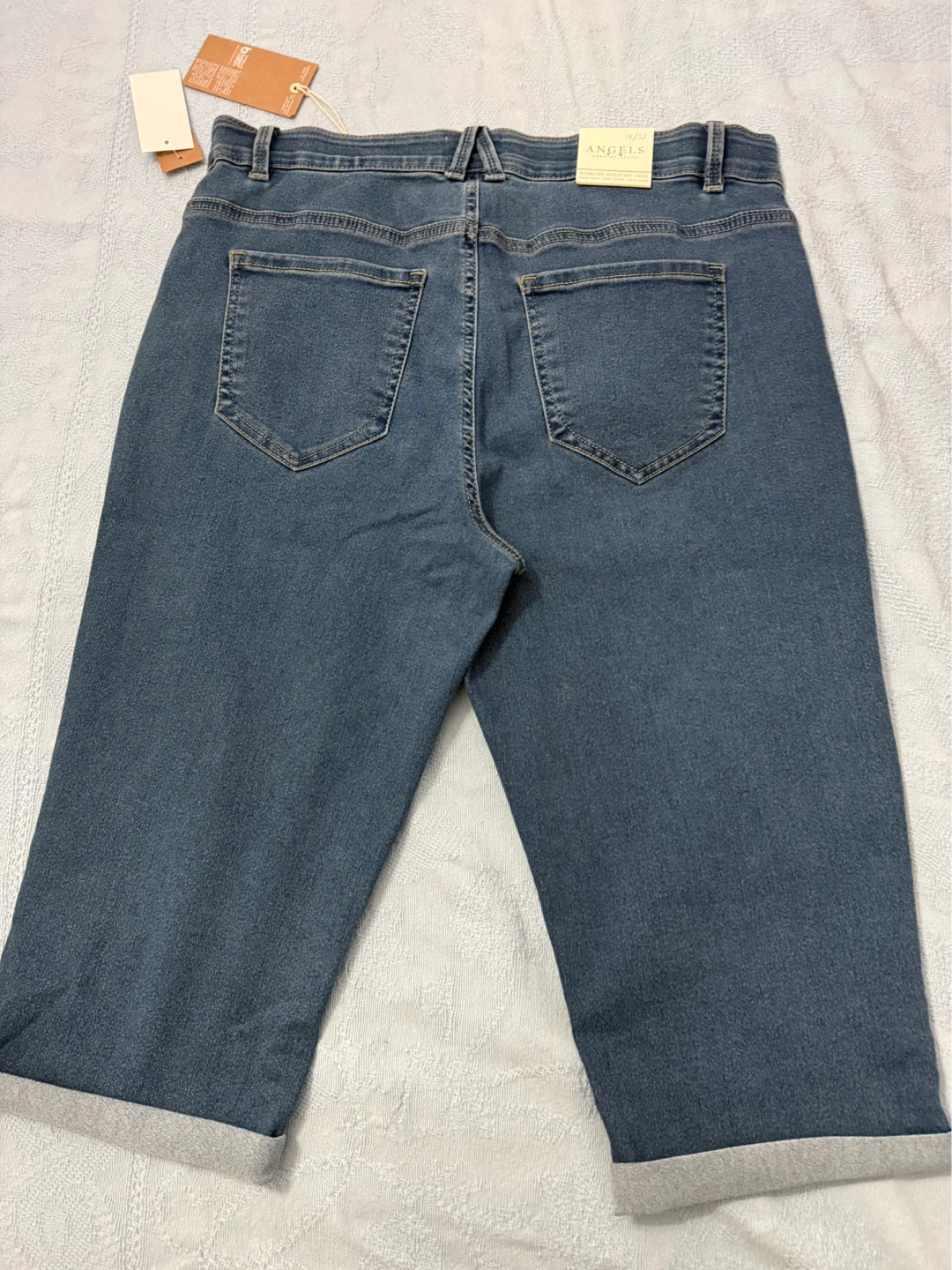 Angels Forever Young 17” capri figure enhancing stretch denim - photo 5