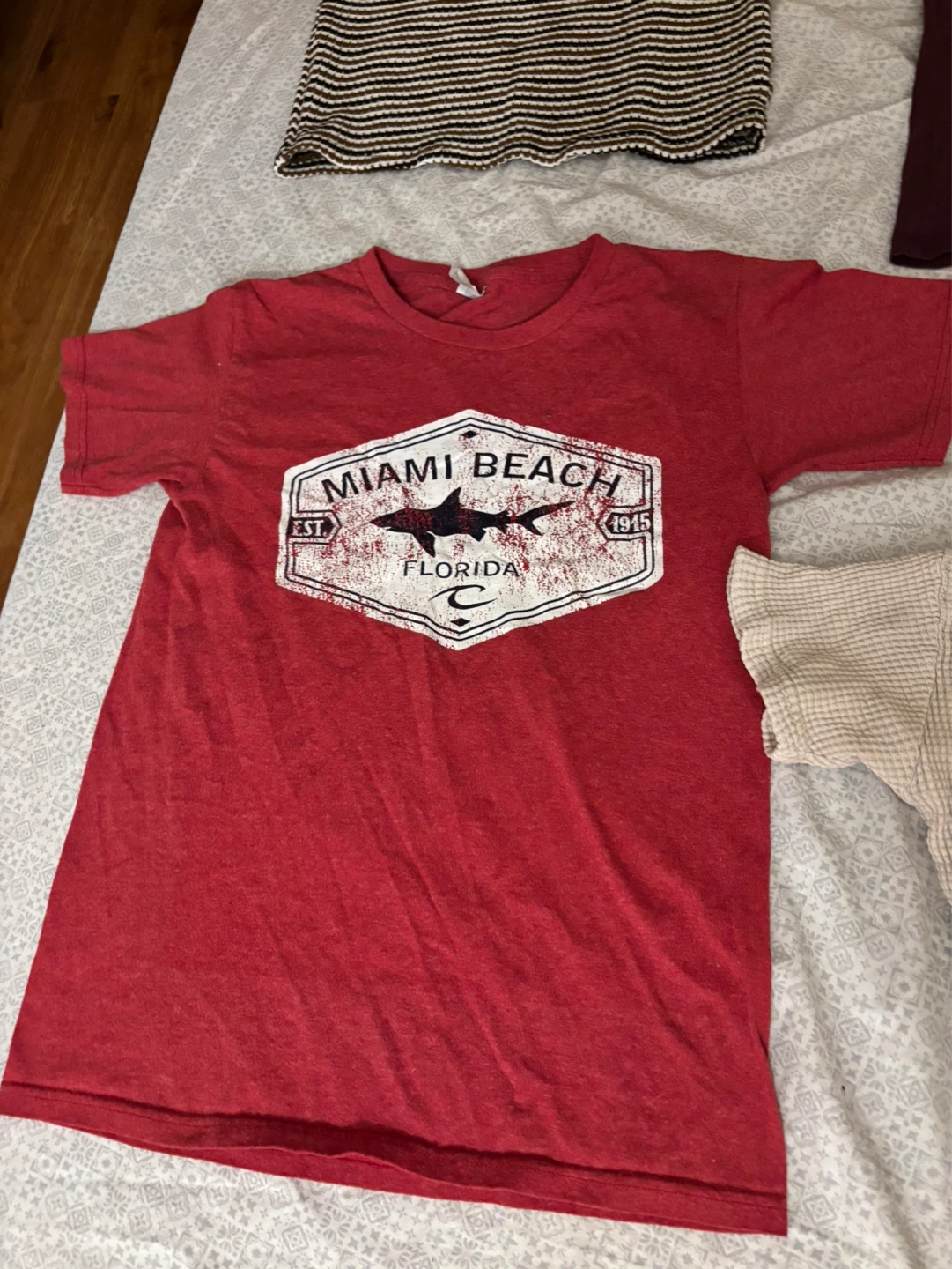 Bundle of 5 summer t-shirts - photo 2