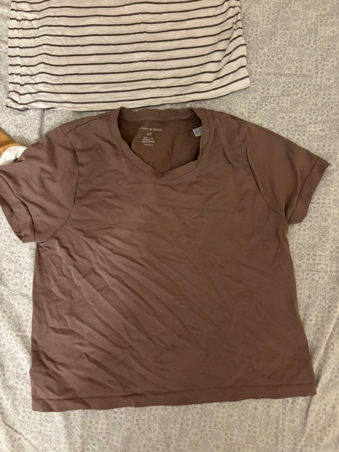 Bundle of 4 summer shirts - photo 3