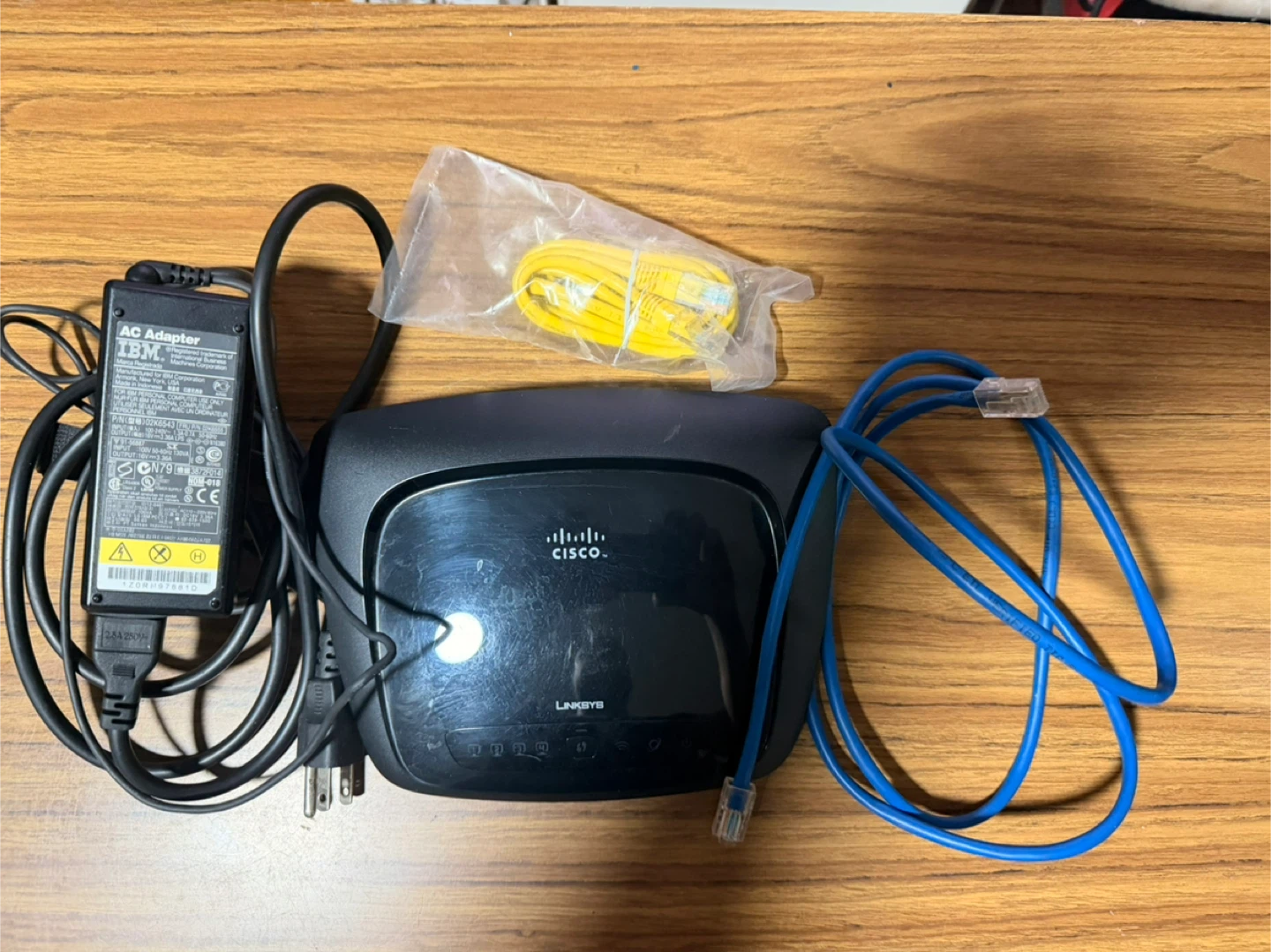 Cisco Linksys Wireless-N Router with IBM AC Adapter - photo 2