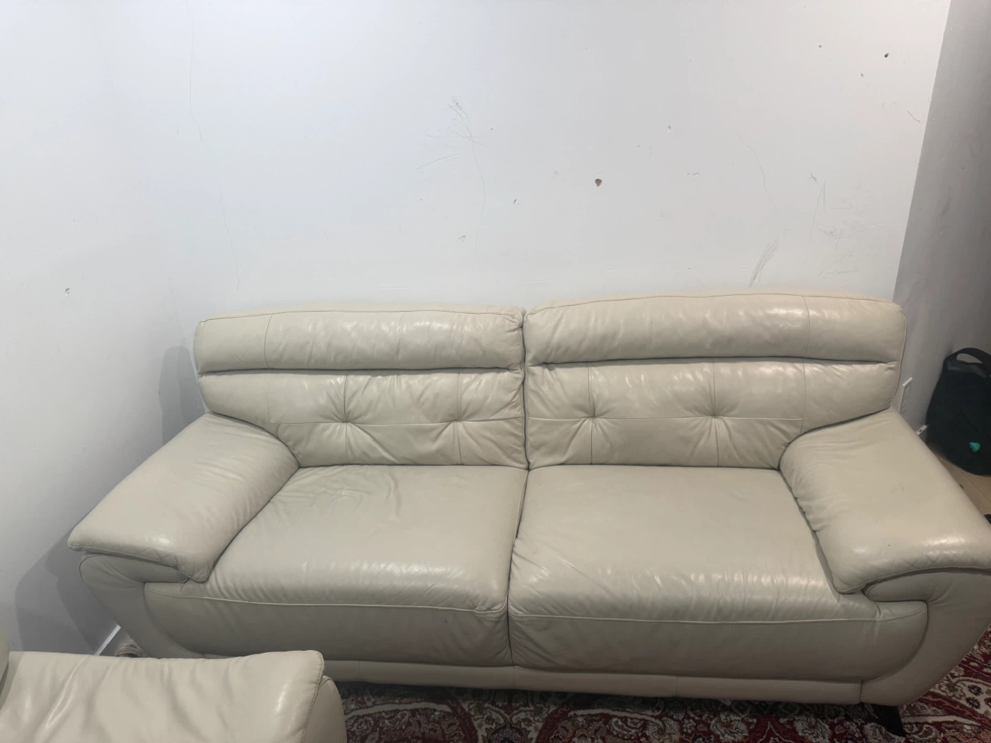 Cream Leather Sofa - photo 4