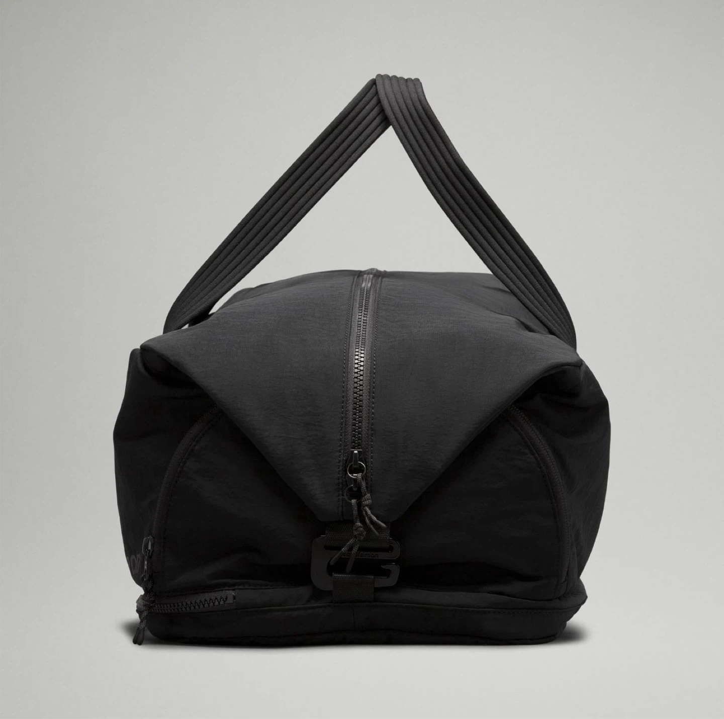 Lululemon 3-in-1 Gym Duffle Bag 30L - photo 3