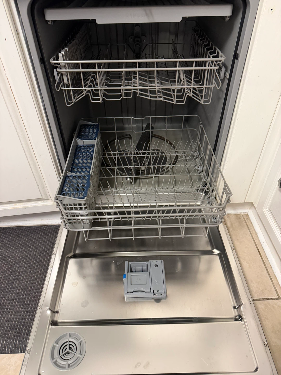 Samsung Stainless Steel Dishwasher - photo 2