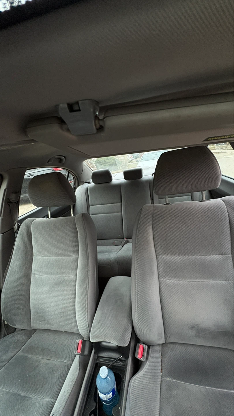 2009 Honda Civic LX Sedan • Automatic • Carfax Available - photo 4