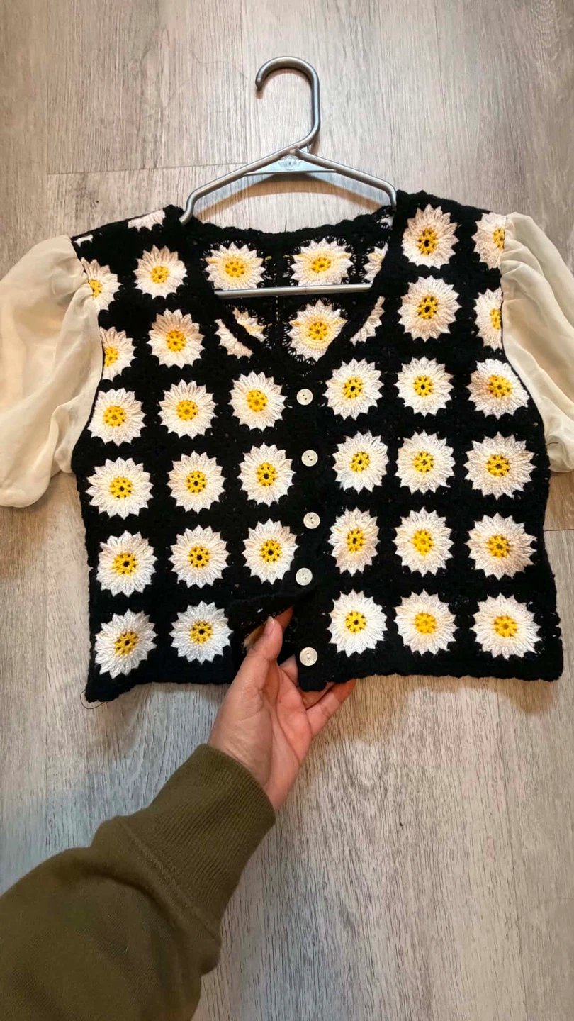 Crocheted Daisy Vest with Puff Sleeves - photo 2