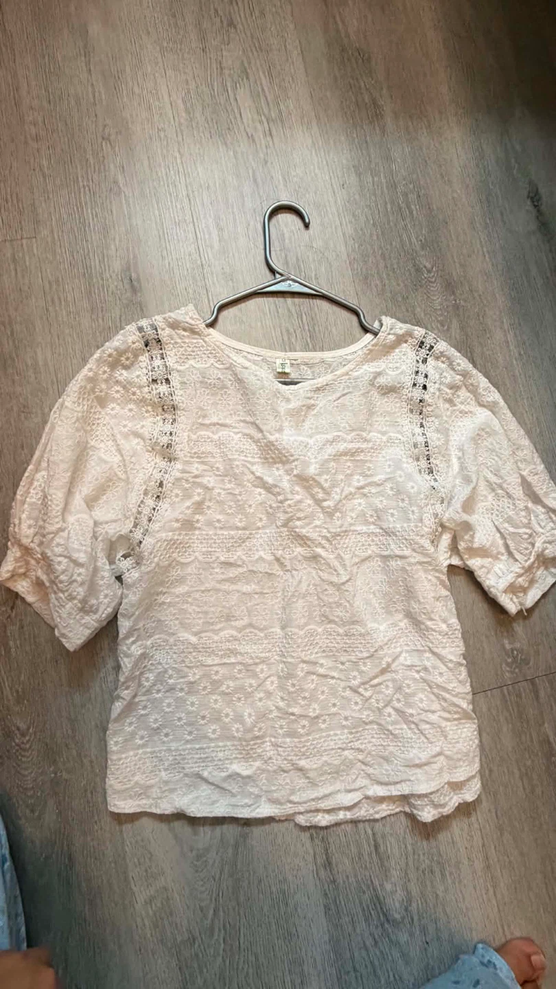 White Lace Puff Sleeve Top - photo 2
