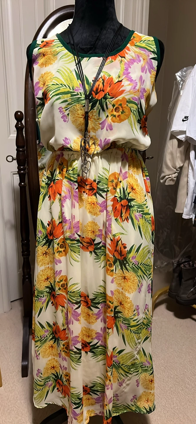 Floral Maxi Dress with Green Trim - photo 3