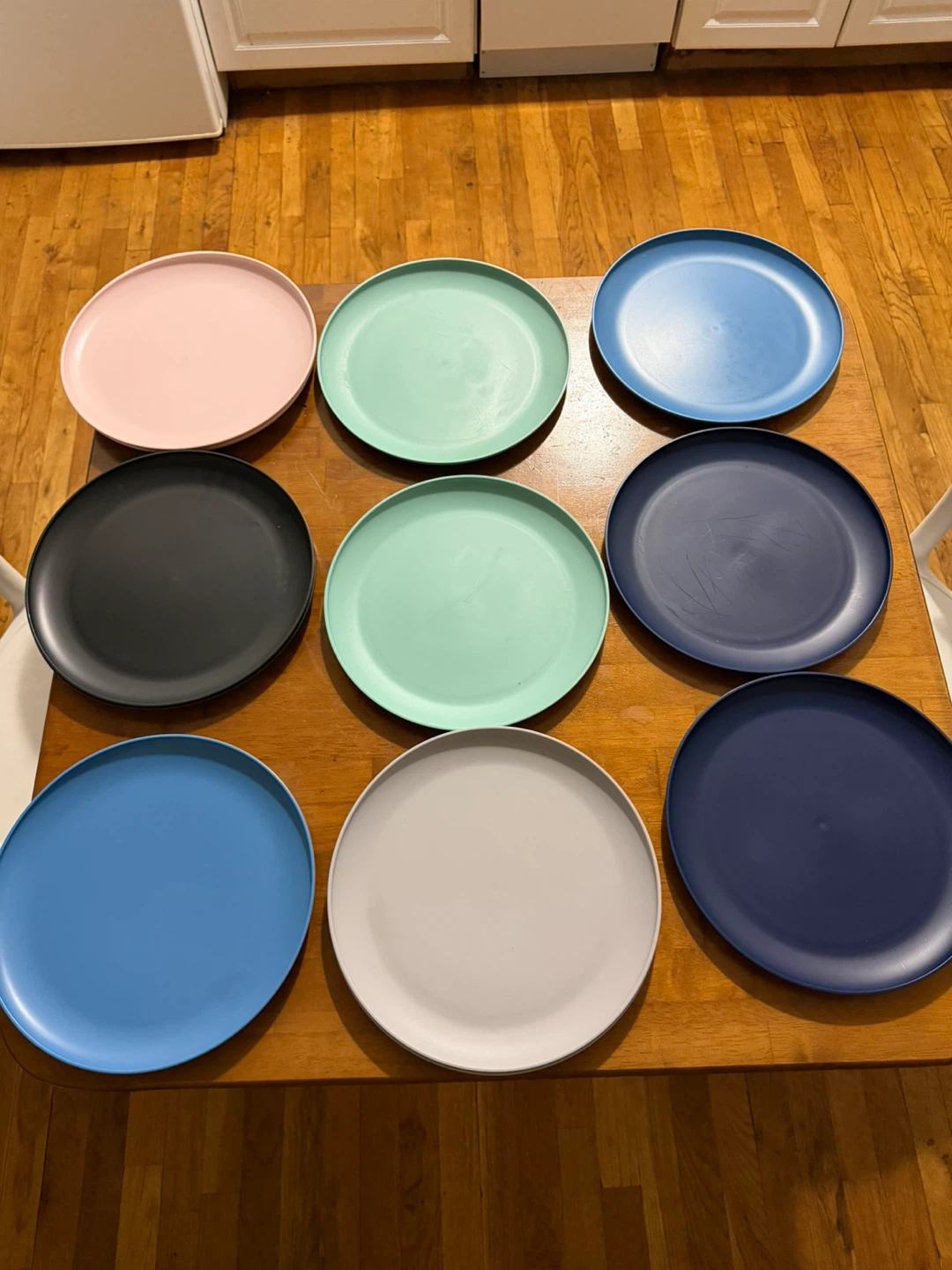 Set of 11 Colorful Dinner Plates (Plastic/Outdoor) - photo 2
