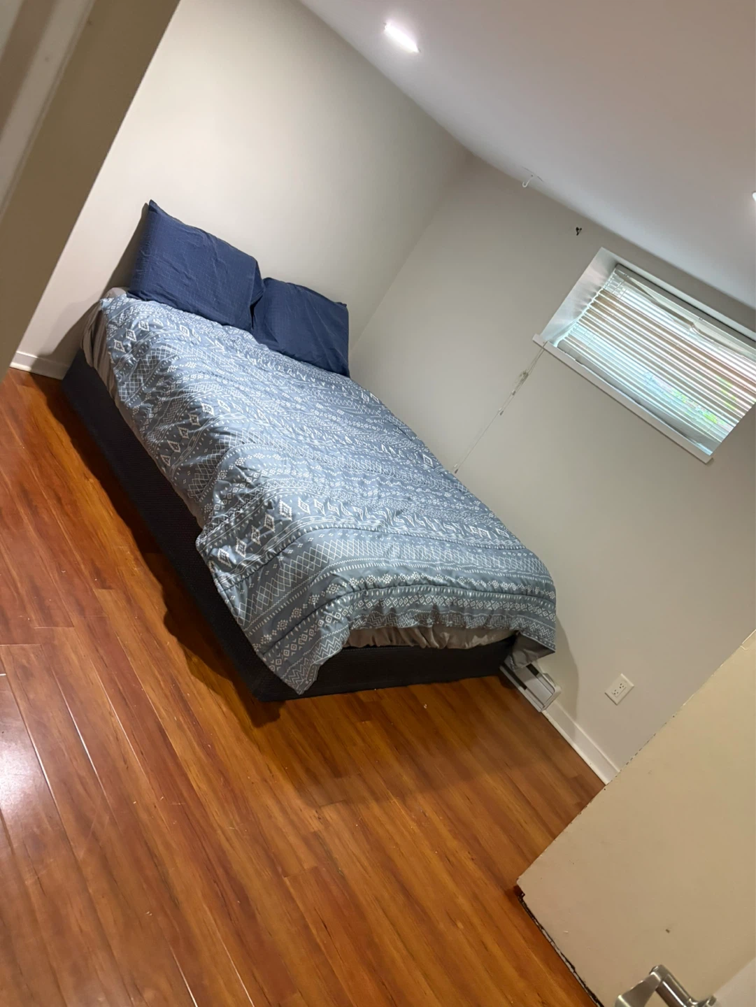 Room for rent - photo 2