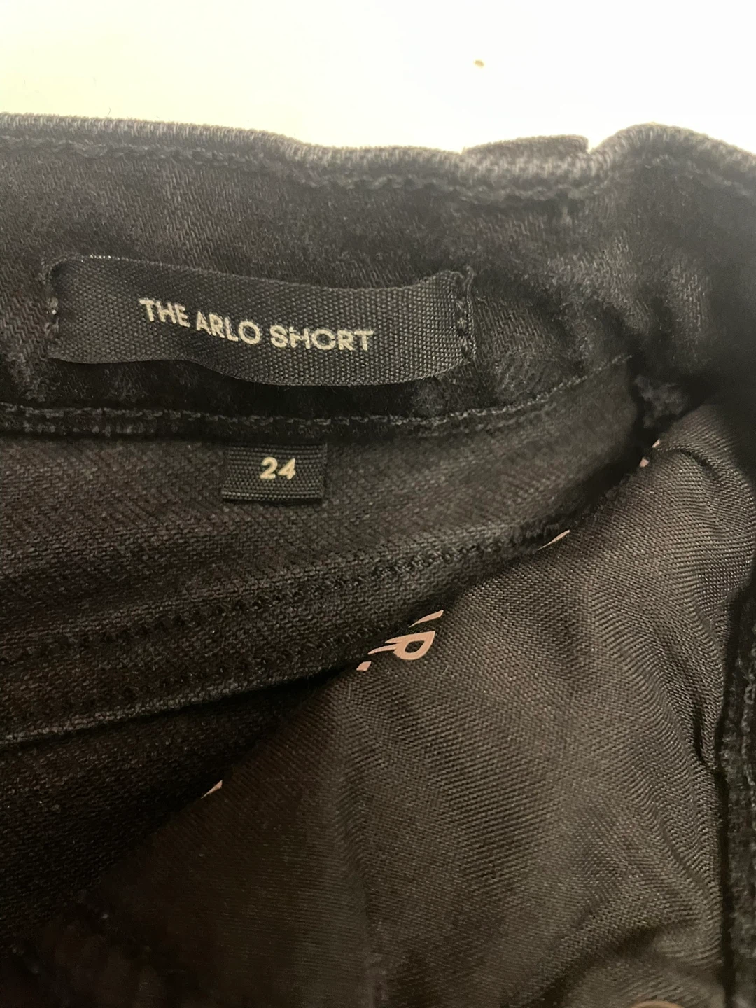 Denim Forum The Arlo Short - Black - Size 24 - photo 4