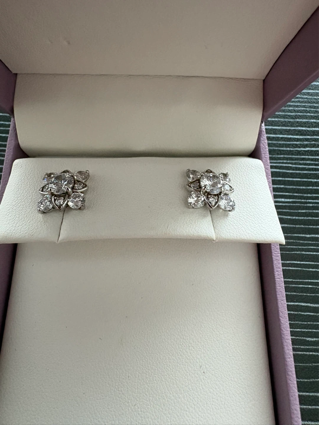 Michael Hill Stud Earrings - photo 2