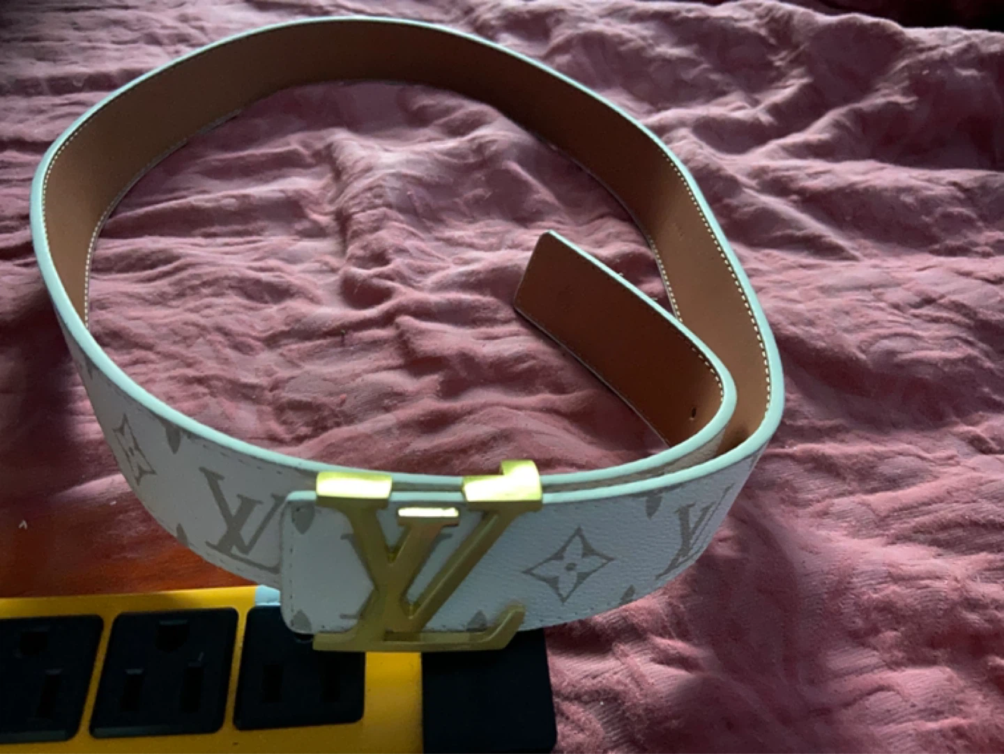 Louis Vuitton Monogram Belt  ( fake )