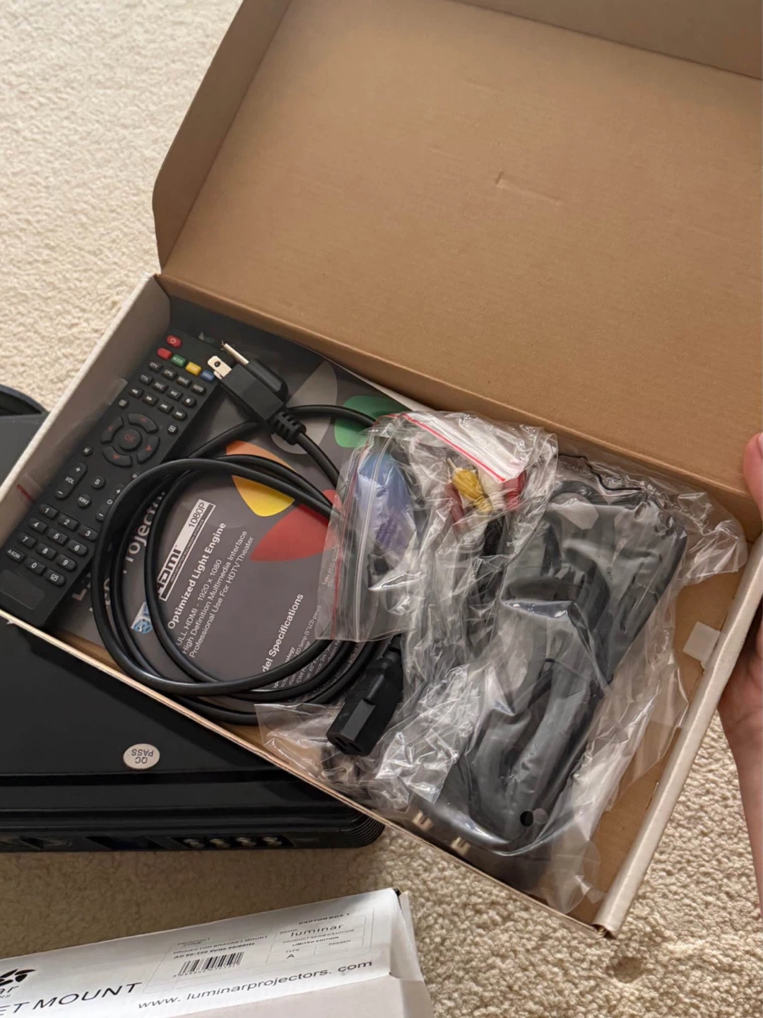 Luminar Projector with Bracket Mount and Accessories - photo 4