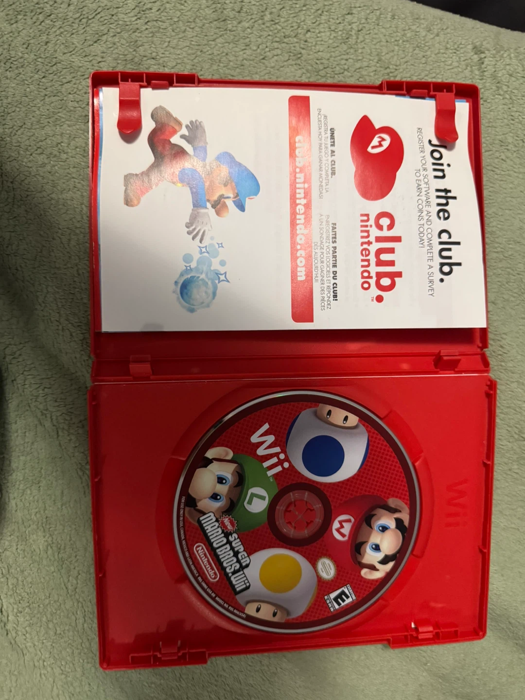 New Super Mario Bros. Wii - photo 2