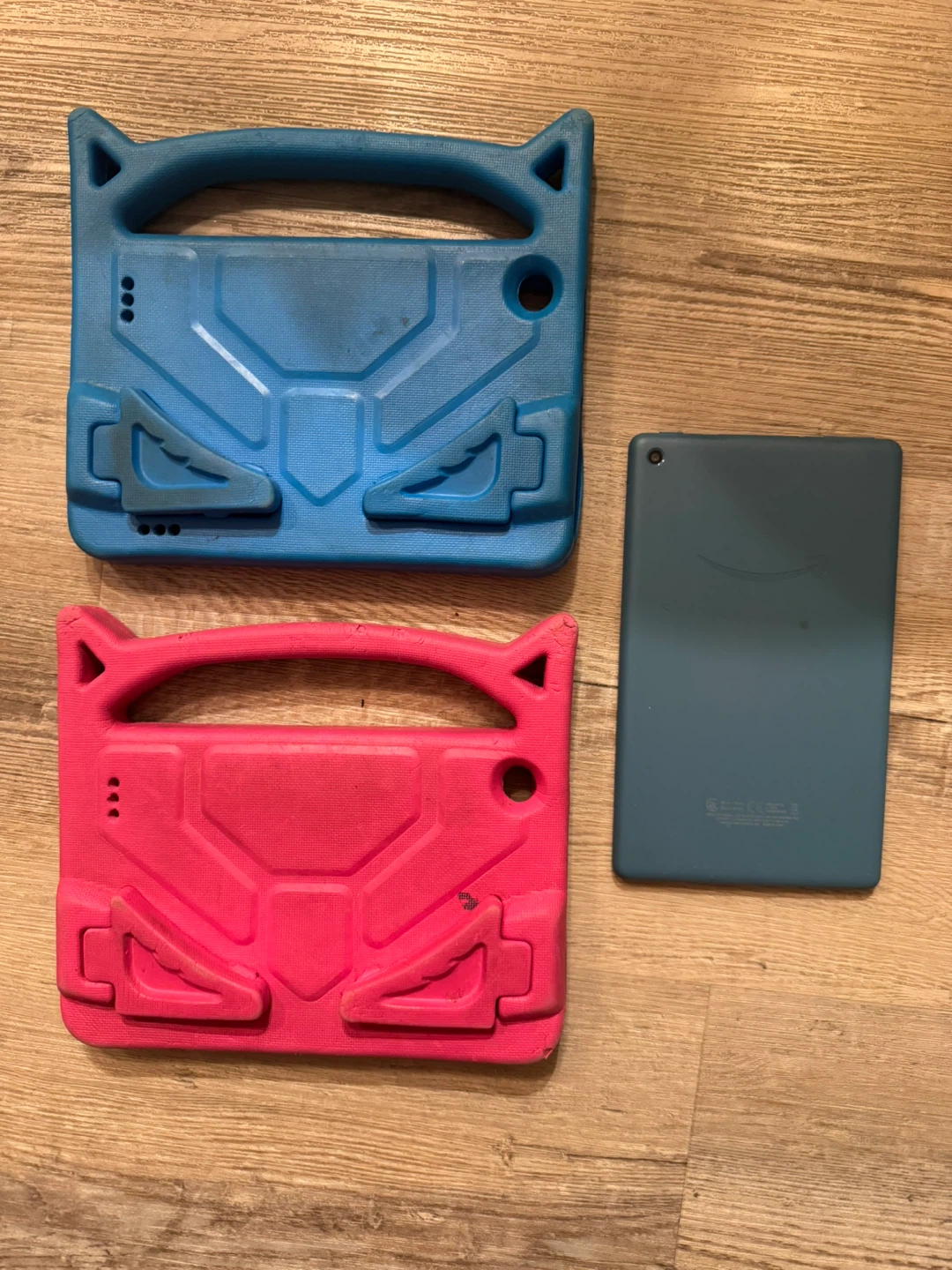Amazon Fire HD 7 Tablet with 2 Kid-Proof Cases - photo 2