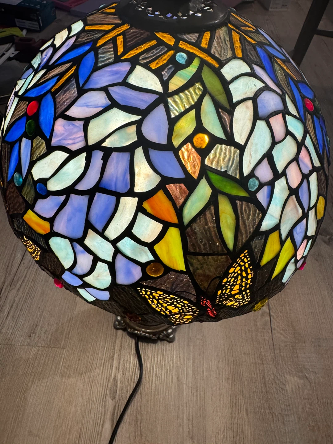 Stained Glass Table Lamp with Butterfly and Floral Design - photo 2