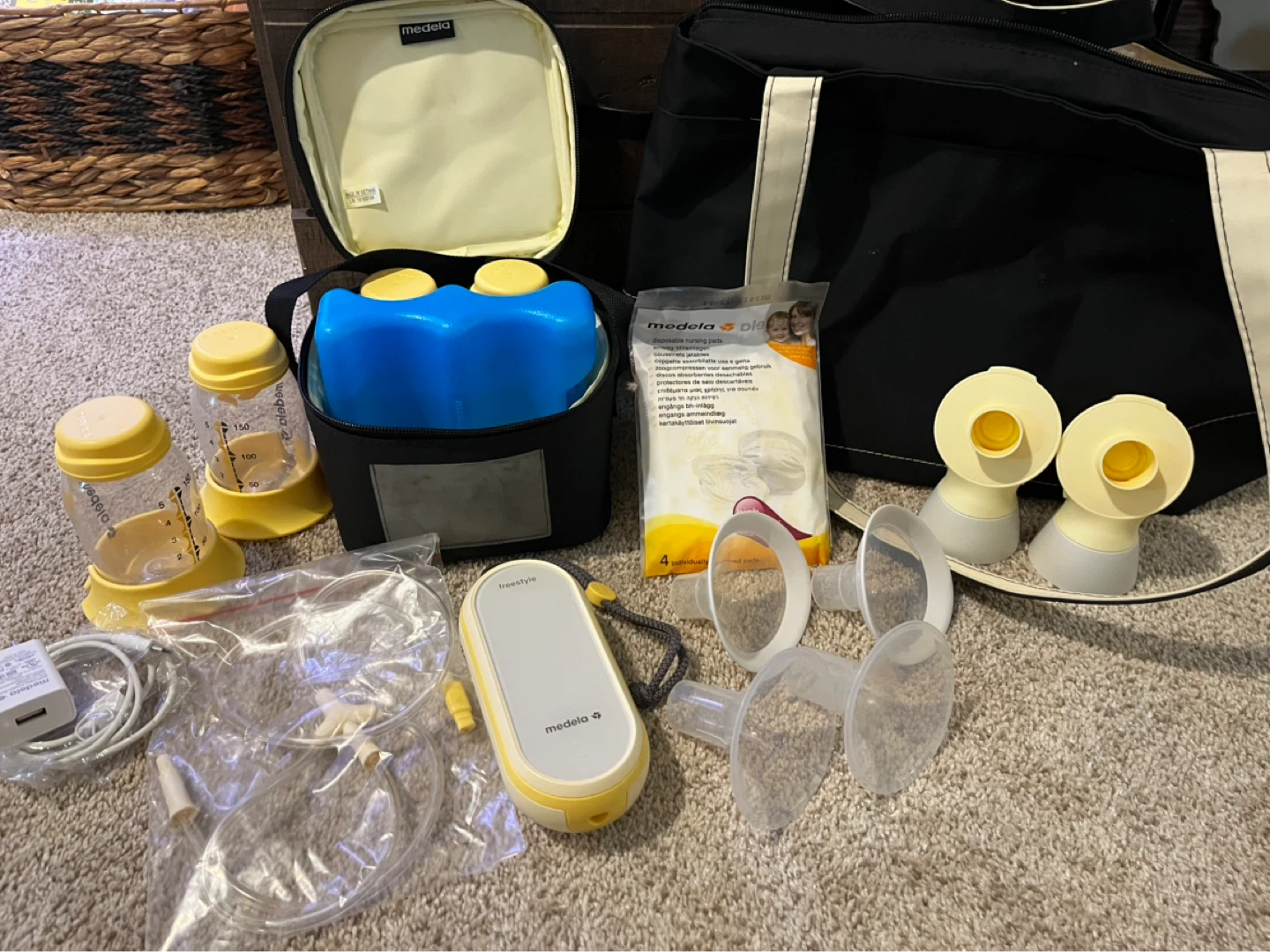 Medela Freetyle Flex Breast Pump - photo 3