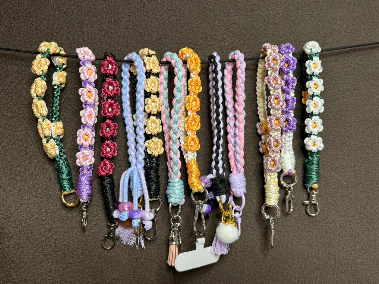 Handmade Resin Letter Keychains and Flower Lanyards - photo 2