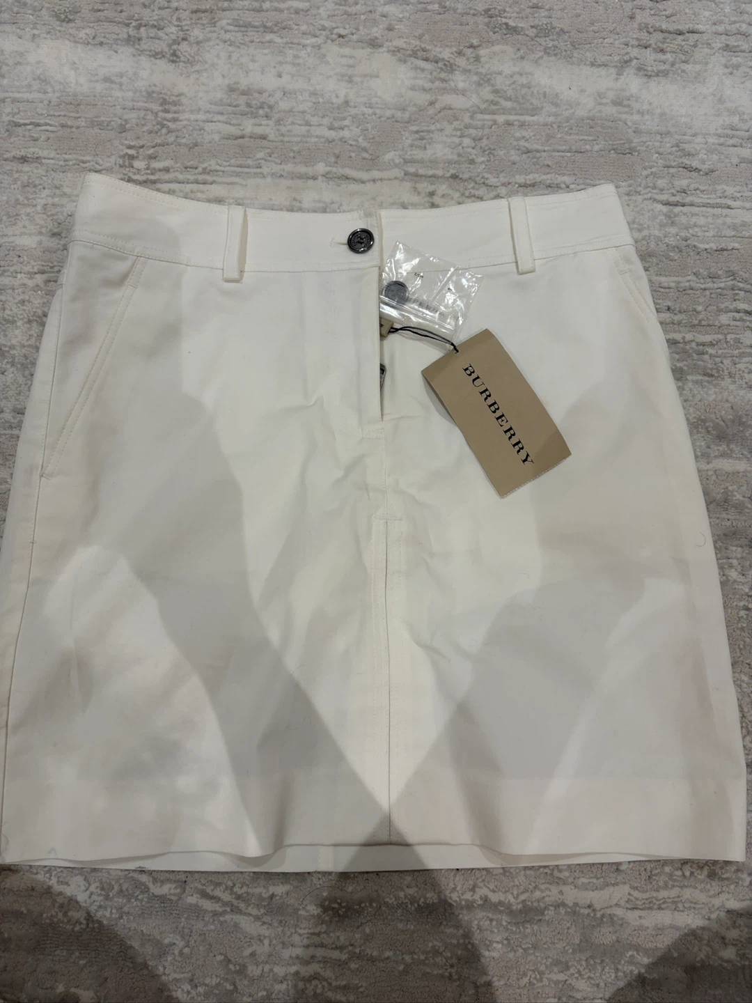 Burberry London White Skirt Size 2 USA