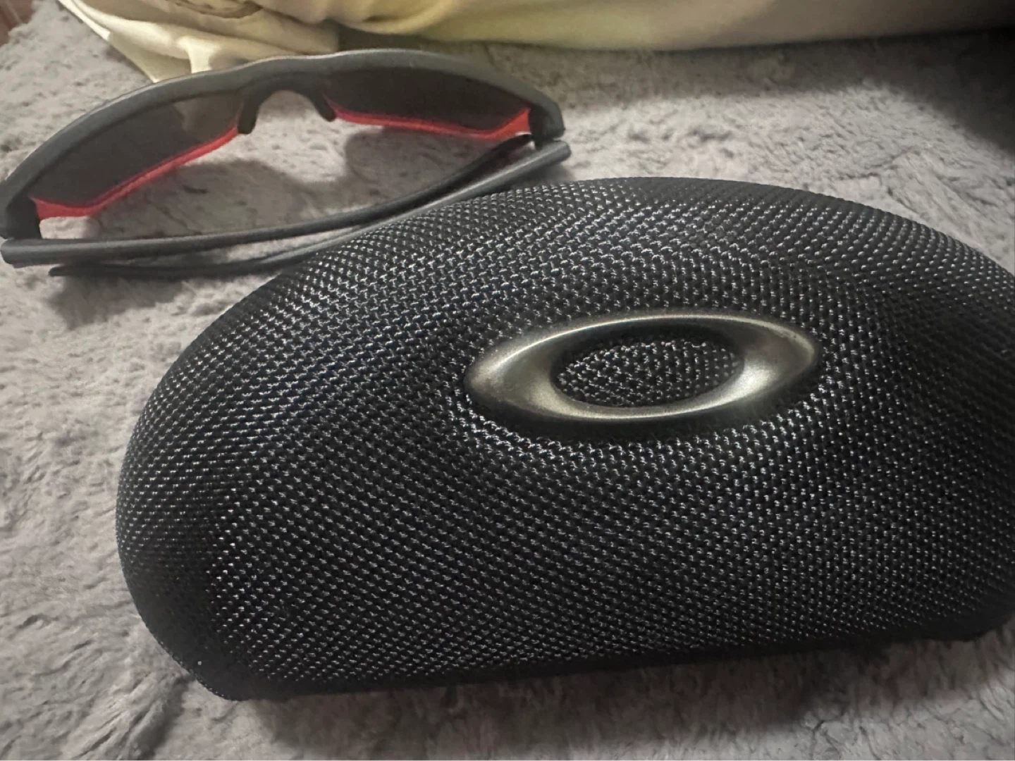 Oakley Twoface Sunglasses with Case - photo 2