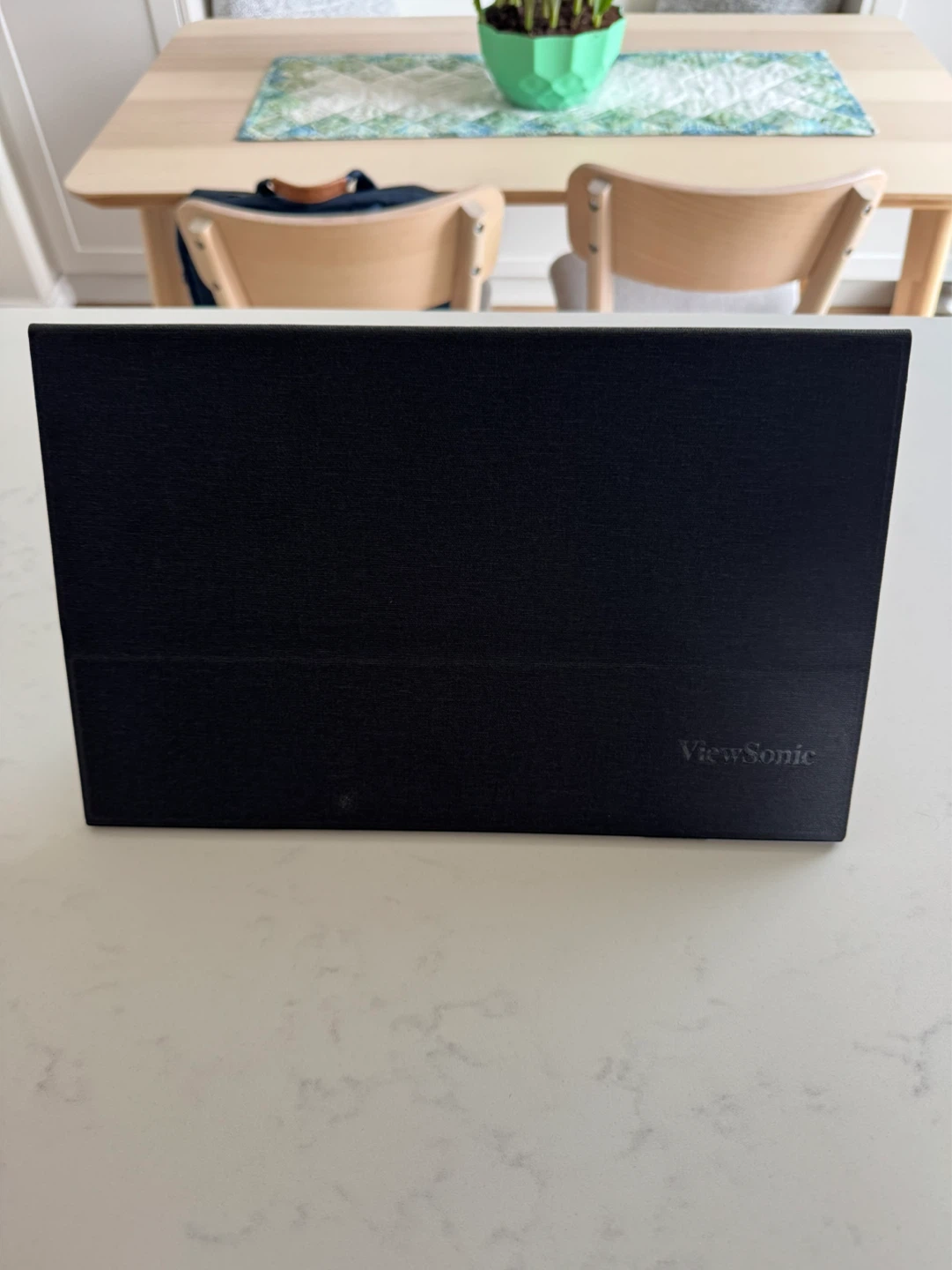 ViewSonic 4K OLED 15.6 Portable Monitor - photo 5