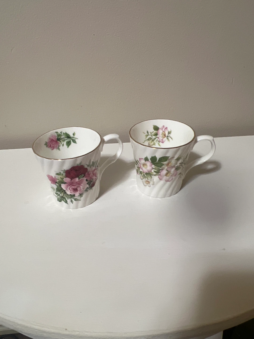 Royal Castle Fine Bone China Mugs - Set of 2