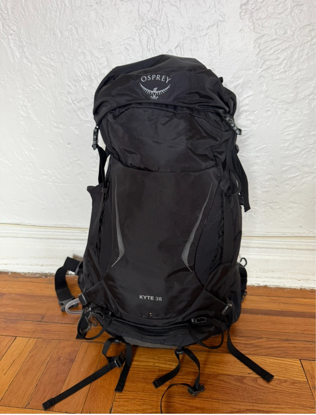 Osprey Kyte 38 Hiking Backpack -Like new